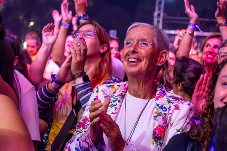 FARO, PORTUGAL: 5th SEPTEMBER, 2024 - Audience watch music artist in the Music Festival F, a big festival on the city of Faro, Portugalのeditorial素材