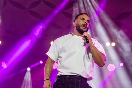 FARO, PORTUGAL: 5th SEPTEMBER, 2024 - Music artist, Nininho Vaz Maia, performs on Festival F, a big festival on the city of Faro, Portugal.のeditorial素材