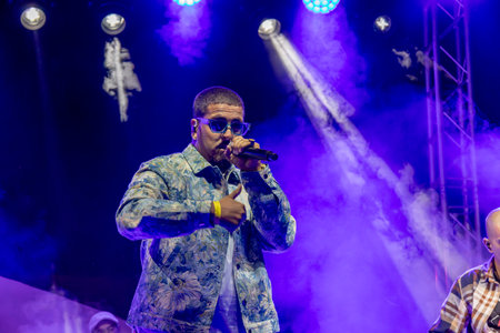 FARO, PORTUGAL: 6th SEPTEMBER, 2024 - Music artist, Art Musa, performs on Festival F, a big festival on the city of Faro, Portugal.のeditorial素材