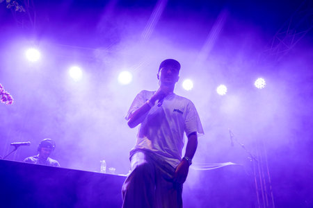 FARO, PORTUGAL: 5th SEPTEMBER, 2024 - Music artist, Azart artist performs on Festival F, a big festival on the city of Faro, Portugal.のeditorial素材