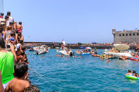 The largest festival of its kind in Puerto de la Cruz. The festival of fishermen and sailors. The highlight is a boat procession along the coast.のeditorial素材