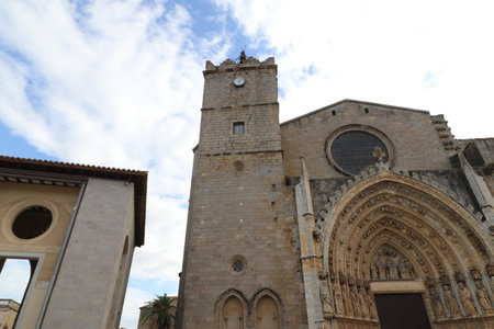 Church of Santa Maria de CastellÃ³ d'EmpÃºries, EmpordÃ  Cathedral, Costa Brava, Catalonia, Spainの写真素材