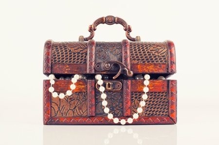 Age-old trunk with valuablesの写真素材