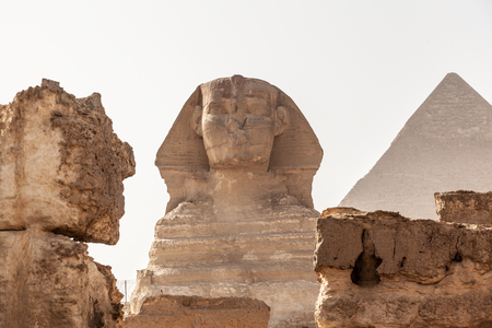 The Great Sphinx and the Pyramid of Kufu, Giza, Egyptの写真素材