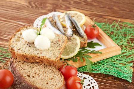 sardines on slice breadの写真素材