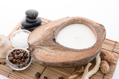 coffee beans, Spa stuff with candles in coconut