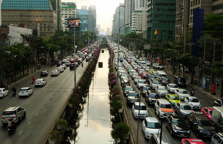 Traffic jam on Sathorn Road in Bangkok.のeditorial素材
