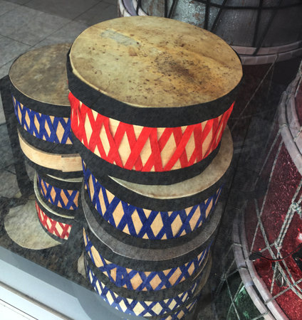 Djembe drums in front of a shop window. 3d renderingの写真素材