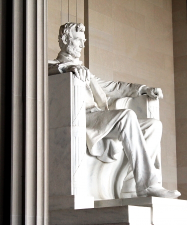 Washington DC, Abraham Lincoln statue in the Lincoln Memorialのeditorial素材