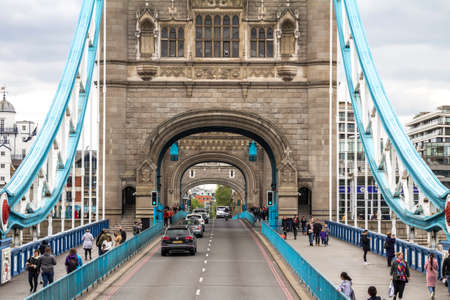 View of the famous Tower Bridge is London, Englandのeditorial素材