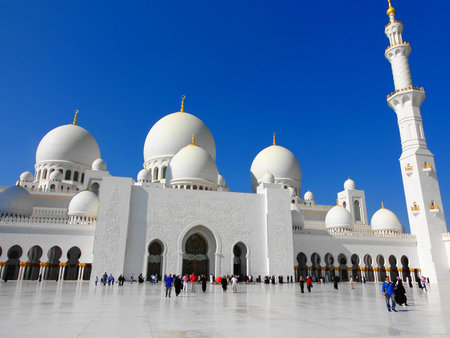 Sheikh Zayed Mosque. The biggest and famous mosque in Abu Dhabiのeditorial素材