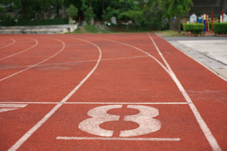 running track number in stadium no 8
