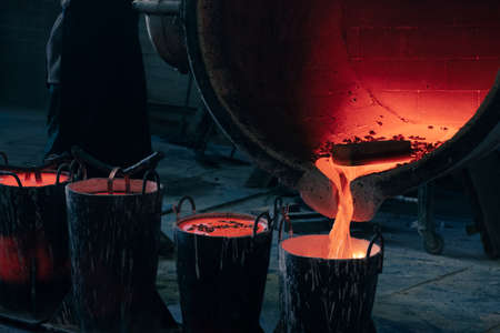 molten metal casting process, production process in a foundry