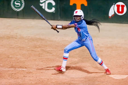 An Ole Miss Player Is At Bat Against The Texas Longhorns At The PV Challenge Annual Softball Tournamentのeditorial素材