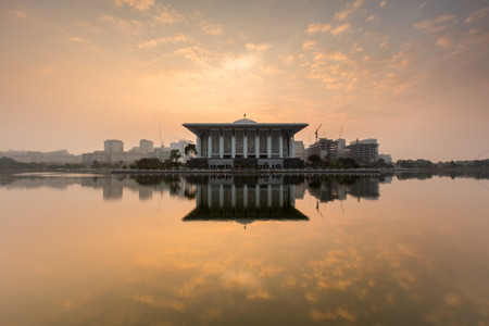 Sunrise At Iron Mosque, Putrajayaのeditorial素材