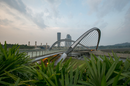 Pedestrian Bridge, Putrajaya Dam, Putrajaya Malaysiaの写真素材