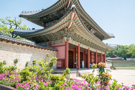Beautiful and Old Architecture in Changdeokgung Palace in Seoul City at Koreaのeditorial素材