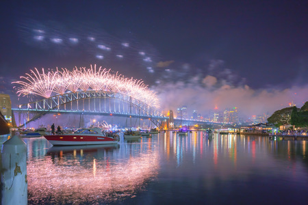 Sydney New Year Eve Fireworks Show at the Harbour Bridgeのeditorial素材