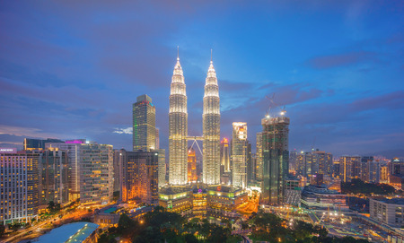 Kuala Lumpur, Malaysia - November 12, 2016: The golden sunset view of Petronas Twin Towers during blue hour in Kuala Lumpur.のeditorial素材