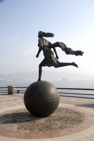 Weihai Beach sculptureのeditorial素材