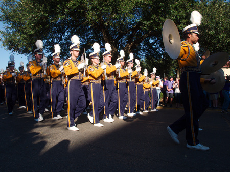 BATON ROUGE, LOUISIANA - 2014: Louisiana State University students band just before an LSU football game.のeditorial素材