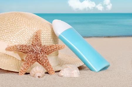 Woman s Summer Hat with suntan lotionの写真素材