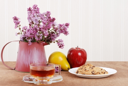 Herbal tea with cookiesの写真素材