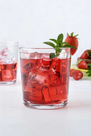 strawberry mint rum cocktail mojitoの写真素材