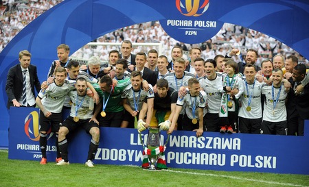WARSAW, POLAND - MAY 02, 2015: Polish Football League Cup Final Legia Warsaw - Lech Poznan
o/p: Legia with the cupのeditorial素材