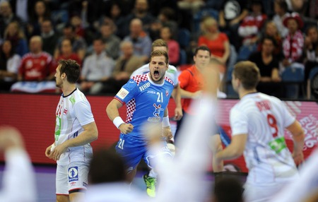 Cracov, POLAND - JANUARY 29, 2016: Men's EHF European Handball Federation EURO 2016 Krakow Tauron Arena Norway Croatia op: Kresimir Kozinaのeditorial素材