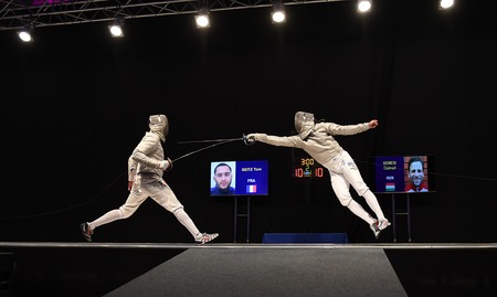 WARSAW, POLAND â FEBRUARY 25: Sabre de Wolodyjowski Internationa Fencing Federation Fencing Cup in mens sword FIAのeditorial素材
