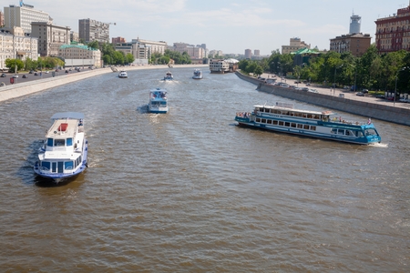 MOSCOW - MAY 31: Ships floating along Moskva River on May 31, 2014 in Moscow.のeditorial素材