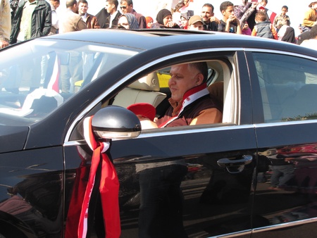Alexandria, Egypt - February 18, 2011 - Demonstrators celebrating the resignation of President Mubarakのeditorial素材