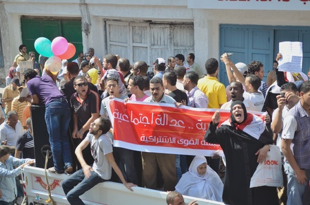 Alexandria, Egypt - Sep 9, 2011 - Egyptian demonstrators protesting the slow pace of reformのeditorial素材