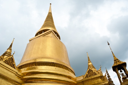 Golden pagoda at Temple Wat Prakaewの写真素材