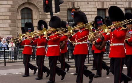 LONDON - JUNE 5TH  The queens diamond jubilee procession on June the 5th 2012 in London, England, UK  The jubilee marks 60 years of the queens reign のeditorial素材