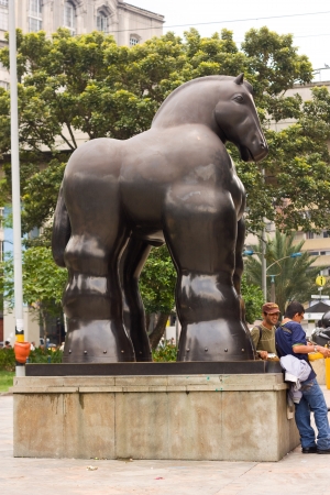 MEDELLIN, COLOMBIA - OCT 10th 2012: Statue's in the Botero Square, on 10th Oct 2012 in Medellin, Colombia. Botero donated 23 sculptures to his home town of Medillin.のeditorial素材