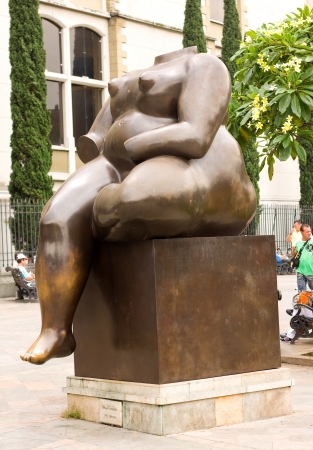 MEDELLIN, COLOMBIA - OCT 10th 2012: Statueのeditorial素材