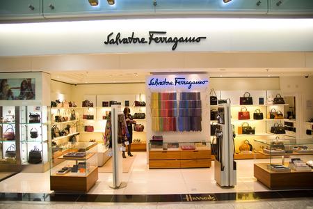 LONDON - SEPTEMBER 5TH: Salvatore shop at heathrow airport on September the 5th, 2015 in London, england, uk. Heathrow is one of the busiest airports in the worldのeditorial素材