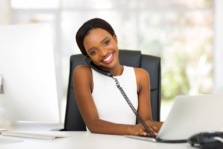 professional african american businesswoman working in modern officeの写真素材