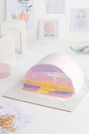 Small bento cake as a birthday present with Korean style cakes