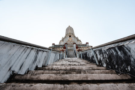 Bangkok,Thailand - February, 14 2023 :

Wat Arun is a Buddhist temple in the Bangkok Yai district of Bangkok, Thailand. It is situated on Thonburi on the west bank of the Chao Phraya River.のeditorial素材