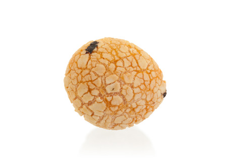 Single Japanese sweet bean (nut) with colored sugar coat