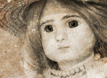 Abandoned doll with glass eyes - Close up - Vintage toysの写真素材