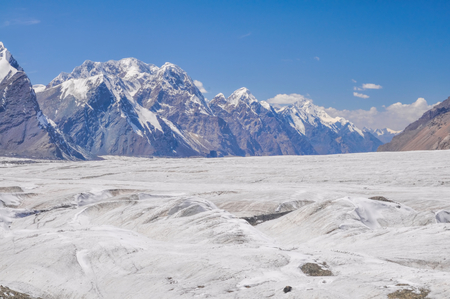Scenic landscape on Engilchek glacier in Tian Shan mountain range in Kyrgyzstanの写真素材