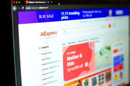 Internet browser with a Aliexpress store page