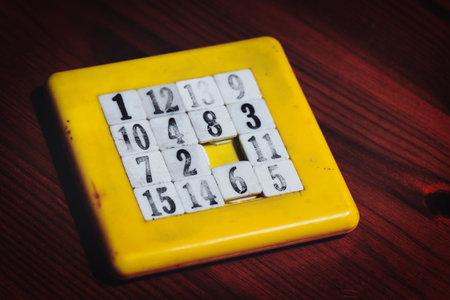 The vintage game of the 70's The game of fifteen