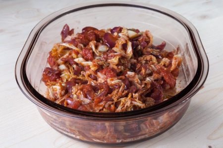 Stewed savoy cabbage with onions の写真素材