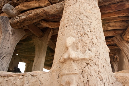 Toguna is a building where men discuss affairs and take important decisions in the toguna.It is a low building in which one cannot stand upright. This helps avoiding violence when discussions get heated.の写真素材