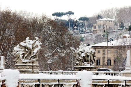 Rare snowfall in Rome. Febrary 4, 2012 - Rome (Italy), the rare cold leaves the Italian city Rome blanketed with snow.のeditorial素材